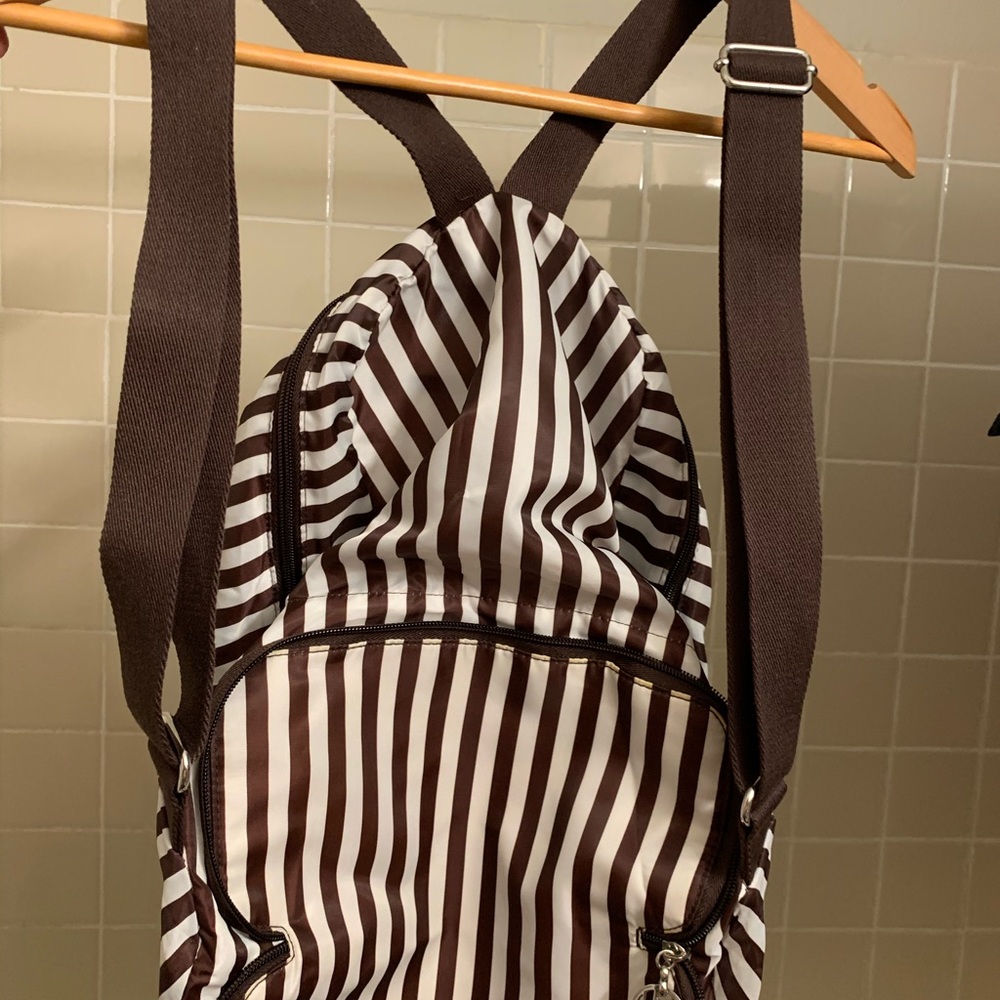 Backpack - Picture 2 of 7